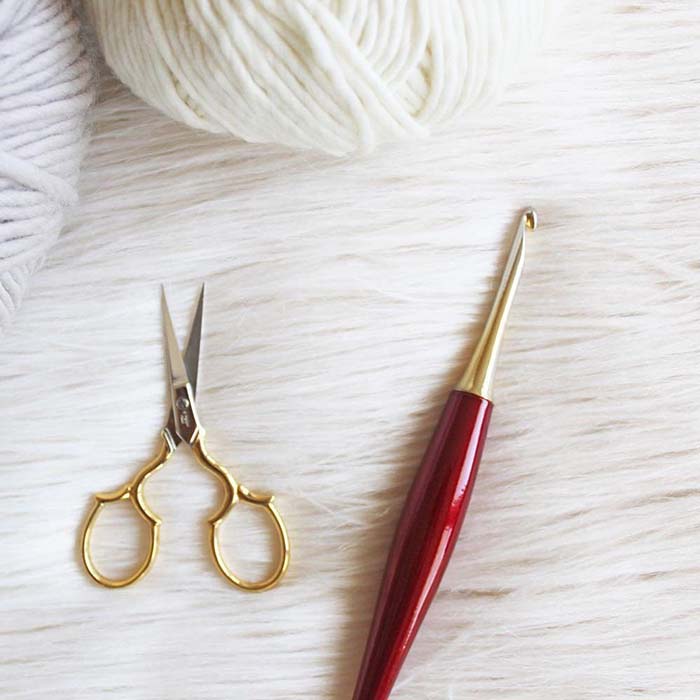 Furls Crochet Hooks Complete Buying Guide & Reviews