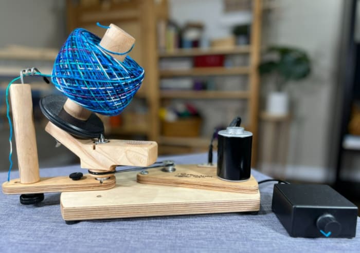 No More Cranking! Fully Electric Yarn Ball Winder Review // Etcokei Yarn  Ball Winder 